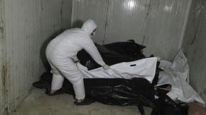 Rebeldes sirios hallan decenas de cuerpos con señales de tortura en hospital cerca de Damasco Rebeldes sirios hallan decenas de cuerpos con señales de tortura en hospital cerca de Damasco