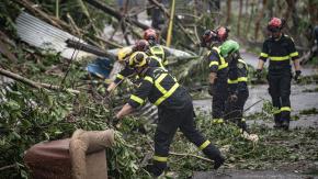 Francia declara estado de "calamidad natural excepcional" en Mayotte tras el ciclón más devastador de los últimos 90 años