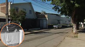 Habrían exigido $10 millones: Cámaras captan el ataque con bomba molotov a casa en Conchalí Habrían exigido $10 millones: Cámaras captan el ataque con bomba molotov a casa en Conchalí
