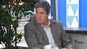 Exanimador Raúl Alcaíno se querella contra exgerente de su factoring: Acusa estafa de $12 mil millones