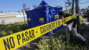 Encuentran cadáver con impactos balísticos en San José de Maipo: cuerpo estaba sumergido en el agua Encuentran cadáver con impactos balísticos en San José de Maipo: cuerpo estaba sumergido en el agua