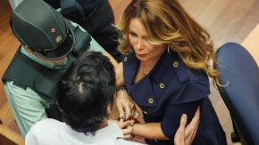 Cathy Barriga tiene hasta las 17.00 hrs para presentarse en la Cárcel de San Miguel, de lo contrario, será detenida Cathy Barriga tiene hasta las 17.00 hrs para presentarse en la Cárcel de San Miguel, de lo contrario, será detenida