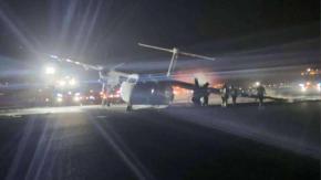 Vuelo de Air Canada aterriza con un tren de aterrizaje roto y se incendia Vuelo de Air Canada aterriza con un tren de aterrizaje roto y se incendia