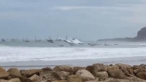 Los impactantes registros que ha dejado el fuerte oleaje que golpea la costa de Perú