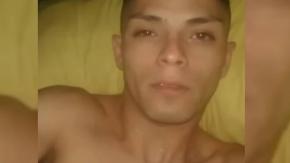 Pistolero abre fuego en funeral de "El Perro Elvis" en La Pintana y deja a una mujer herida Pistolero abre fuego en funeral de "El Perro Elvis" en La Pintana y deja a una mujer herida