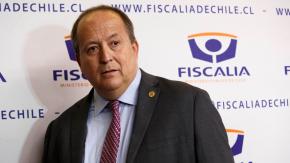 Declaran admisible querella contra el fiscal Nacional por polémica cita con Chadwick y Hermosilla