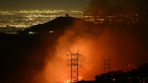 Hollywood consumido por las llamas: Se reportan 16 muertos y miles de casas destruidas por incendio en California Hollywood consumido por las llamas: Se reportan 16 muertos y miles de casas destruidas por incendio en California