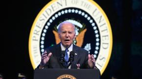Joe Biden expresa preocupación por "fragilidad" de la democracia en EE.UU. a días de que Trump asuma el poder Joe Biden expresa preocupación por "fragilidad" de la democracia en EE.UU. a días de que Trump asuma el poder