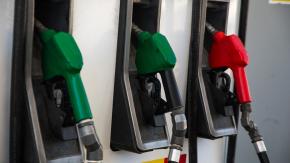 ¿Cómo economizar la bencina y hacer el auto más eficiente?: Expertos entregan consejos ¿Cómo economizar la bencina y hacer el auto más eficiente?: Expertos entregan consejos