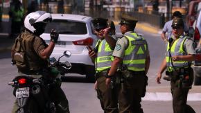 Hombre se encuentra parapetado en inmueble de Recoleta con su hijo de 4 años