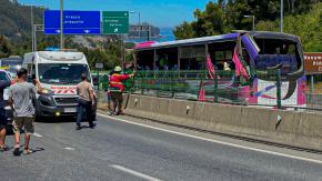 Habría ido a 90km/h en zona de 40: familiar de menor fallecida en Lota dice que choferes "no tienen cuidado con las curvas" Habría ido a 90km/h en zona de 40: familiar de menor fallecida en Lota dice que choferes "no tienen cuidado con las curvas"