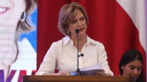 Matthei respaldó "derecho de deportar" de EE.UU. y criticó política migratoria del Gobierno