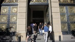 ANEF exige pronta investigación por muerte de funcionaria que cayó desde el piso 14 del Ministerio de Hacienda ANEF exige pronta investigación por muerte de funcionaria que cayó desde el piso 14 del Ministerio de Hacienda