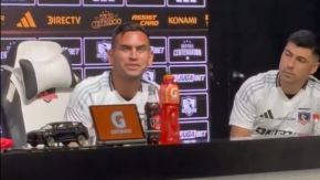 VIDEO | El emocionante momento entre Sebastián Vegas y su madre en rueda de prensa 