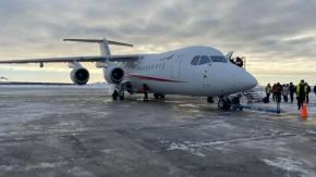 Avión sufre problema en tren de aterrizaje y provoca cierre de pista en Aeropuerto de Santiago