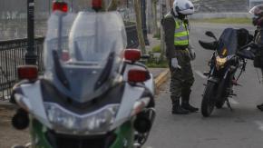 Motorista de Carabineros en riesgo vital tras accidente: sujeto que ocasionó choque estaba inhabilitado para conducir Motorista de Carabineros en riesgo vital tras accidente: sujeto que ocasionó choque estaba inhabilitado para conducir