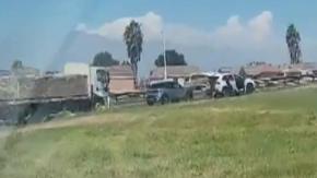 Delincuentes roban camión en plena autopista de Maipú y secuestran a chofer