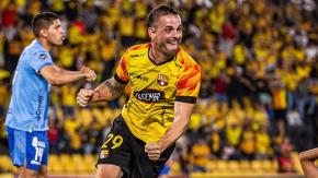 "Un mal entendido": Barcelona informa acuerdo con Octavio Rivero y le cierra la puerta a U de Chile "Un mal entendido": Barcelona informa acuerdo con Octavio Rivero y le cierra la puerta a U de Chile