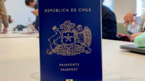 Pasaporte chileno se mantiene como el más poderoso de América Latina: permite ingresar sin visa a 176 países