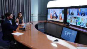 Presidente Boric se reúne con líderes de Brasil, España, Colombia y Uruguay para abordar desinformación en RRSS