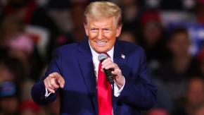 Trump manda a "reformar" el cuerpo diplomático de EE.UU para evitar cualquier desacuerdo con su política Trump manda a "reformar" el cuerpo diplomático de EE.UU para evitar cualquier desacuerdo con su política