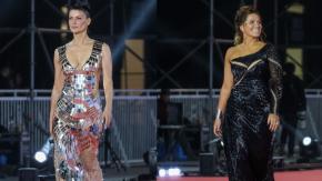 Staff de Tonka Tomicic se defiende de incidente donde botaron a Laura de la Fuente en gala de Viña Staff de Tonka Tomicic se defiende de incidente donde botaron a Laura de la Fuente en gala de Viña