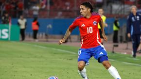 Luciano Cabral no entrenó el lunes por lesión y podría ser baja en la Selección Chilena 