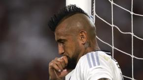 El lamento de Arturo Vidal tras salir lesionado en la derrota de Colo Colo ante O'Higgins: "Empiezo a dudar" El lamento de Arturo Vidal tras salir lesionado en la derrota de Colo Colo ante O'Higgins: "Empiezo a dudar"