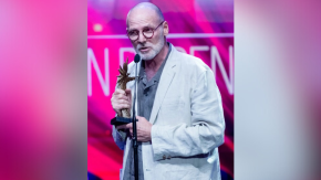 Bastián Bodenhöfer hace llamado a la memoria en los Premios Caleuche por críticas a películas sobre la dictadura: “Hace bien recordar” Bastián Bodenhöfer hace llamado a la memoria en los Premios Caleuche por críticas a películas sobre la dictadura: “Hace bien recordar”