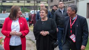 Presidenta del PS desmiente “categóricamente” que Bachelet declinara su postulación y entregara su apoyo a Tohá
