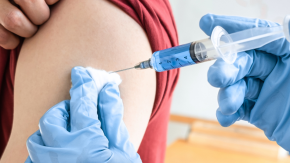 ¿Si me vacuno, nunca tendré influenza? Experto derriba 5 mitos y explica por qué todos deberían vacunarse ¿Si me vacuno, nunca tendré influenza? Experto derriba 5 mitos y explica por qué todos deberían vacunarse