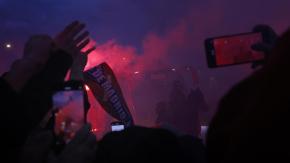 El increíble recibimiento de los hinchas del Atlético de Madrid antes del duelo con Real Madrid por Champions League