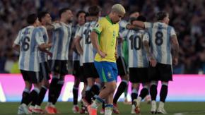 "Habla ahora...": El tenso cruce de crack brasileño con Argentina tras goleada de los trasandinos