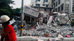 Al menos 144 muertos por el terremoto en Birmania y Tailandia Al menos 144 muertos por el terremoto en Birmania y Tailandia