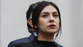 Abogado de Karol Cariola acusa violencia obstétrica tras allanamiento y dice temer por filtración de imágenes del parto Abogado de Karol Cariola acusa violencia obstétrica tras allanamiento y dice temer por filtración de imágenes del parto