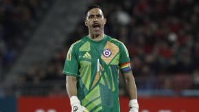 El fuerte descargo de Claudio Bravo en redes sociales: "Si estuviera en Colo Colo me estarías matando" El fuerte descargo de Claudio Bravo en redes sociales: "Si estuviera en Colo Colo me estarías matando"