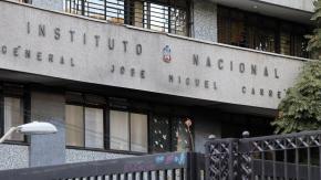 Alumno agrede a inspectora durante manifestación en el Instituto Nacional Alumno agrede a inspectora durante manifestación en el Instituto Nacional