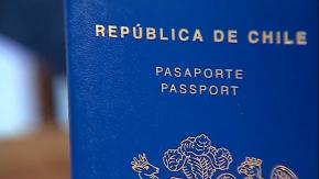 ¿Nos quedaremos sin beneficio?: Congresistas en EEUU de todos los sectores piden eliminar a Chile de la visa Waiver