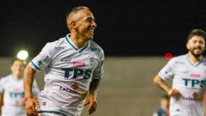 VIDEO | ¿El gol del año? Jorge Luna convirtió antes de mitad de cancha en goleada de S. Wanderers VIDEO | ¿El gol del año? Jorge Luna convirtió antes de mitad de cancha en goleada de S. Wanderers