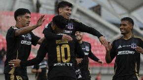 "Una caricia al fútbol": Hinchas de Colo Colo se rinden a este jugador en triunfo ante San Felipe