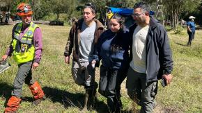 Una choza hecha con ramas: La forma en que Javiera Coña se las ingenió para sobrevivir en Cochamó Una choza hecha con ramas: La forma en que Javiera Coña se las ingenió para sobrevivir en Cochamó