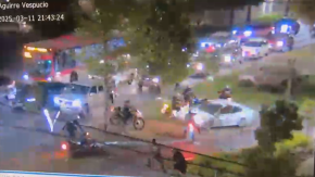 Hombre atropelló a guardias municipales para huir en Vitacura: Fue baleado y detenido Hombre atropelló a guardias municipales para huir en Vitacura: Fue baleado y detenido