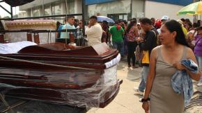 Cinco presos fueron hallados muertos en cárcel del puerto ecuatoriano de Guayaquil Cinco presos fueron hallados muertos en cárcel del puerto ecuatoriano de Guayaquil