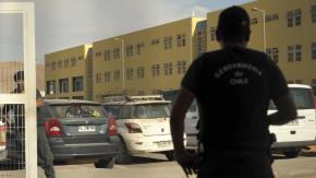 Mujer acusada de esclavizar a su hijastro de 13 años en Iquique habría sido agredida en la cárcel Mujer acusada de esclavizar a su hijastro de 13 años en Iquique habría sido agredida en la cárcel