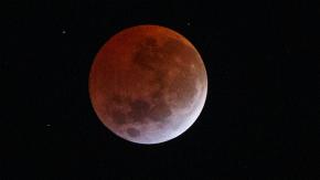 Asteroide que amenazaba con impactar contra la Tierra ahora podría chocar con la Luna Asteroide que amenazaba con impactar contra la Tierra ahora podría chocar con la Luna