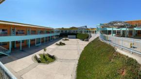 Suspenden clases en dos colegios por muerte de alumno con posible meningitis en San Antonio