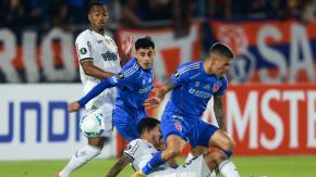"Que manera de hacer todo bien": Hinchas de U de Chile se rinden ante el nivel de jugador azul "Que manera de hacer todo bien": Hinchas de U de Chile se rinden ante el nivel de jugador azul