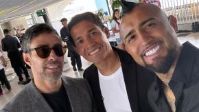 Recibido como todo un 'rockstar': Jorge Valdivia asistió a la ceremonia del Centenario de Colo Colo