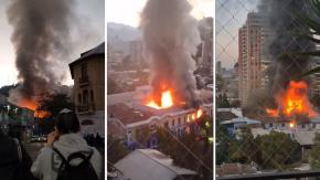 VIDEO | Se ve desde varios puntos de Santiago: Los registros del voraz incendio de cité en Recoleta VIDEO | Se ve desde varios puntos de Santiago: Los registros del voraz incendio de cité en Recoleta