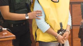Mujer condenada por disparar a violador de su hija pide indulto desde la cárcel: Era su pareja y padre de la menor Mujer condenada por disparar a violador de su hija pide indulto desde la cárcel: Era su pareja y padre de la menor